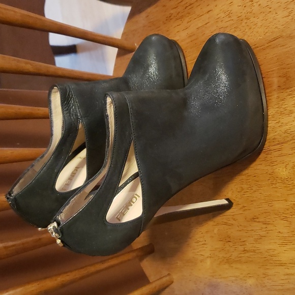 Fendi platform black booties... excellent.. Like new..size 37..authentic - Picture 2 of 9